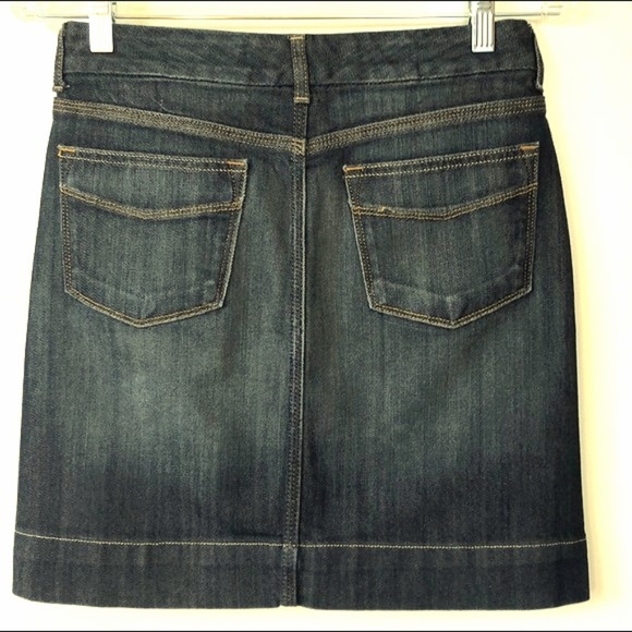 GAP Dresses & Skirts - Classic Dark Wash Denim Jean Skirt w/ Pockets |  0